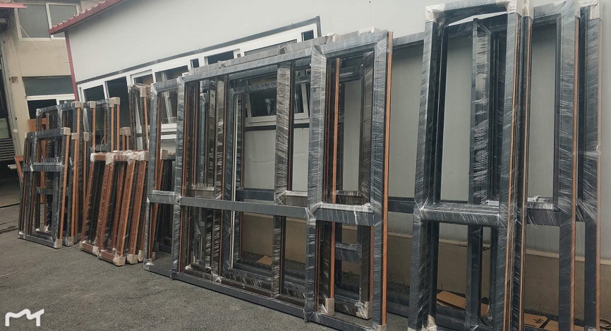 鞍山市天乙門窗工業有限公司沈陽經銷商所訂貨品已完成，經過檢驗后進行包裝，準備發貨